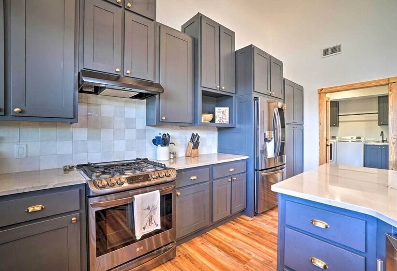 Idyllic Cotter Escape: Steps To White River!