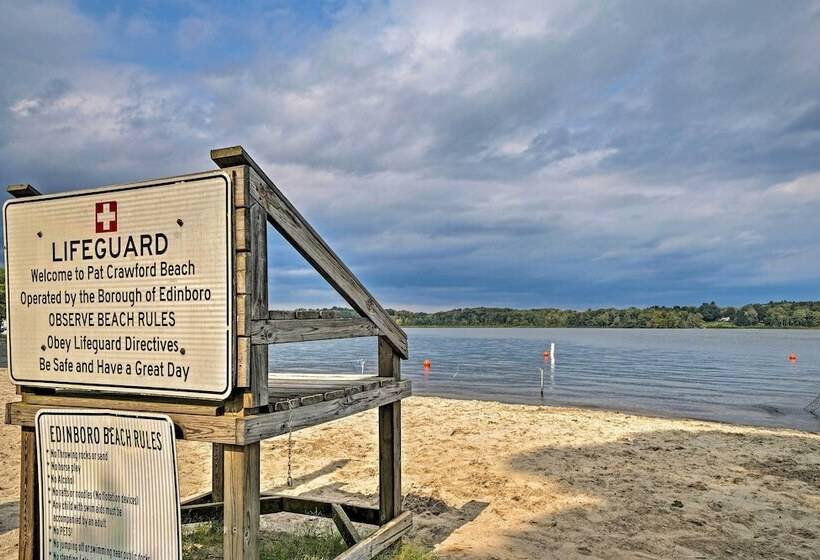 Idyllic Edinboro Escape: Walk To Beach & Lake
