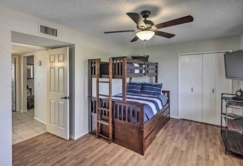 Private Pool & Hot Tub: Havasu Getaway!