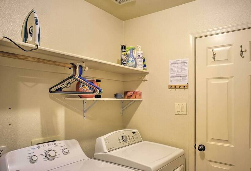 Idyllic Yuma Home W/ Mtn Views   Near Golfing