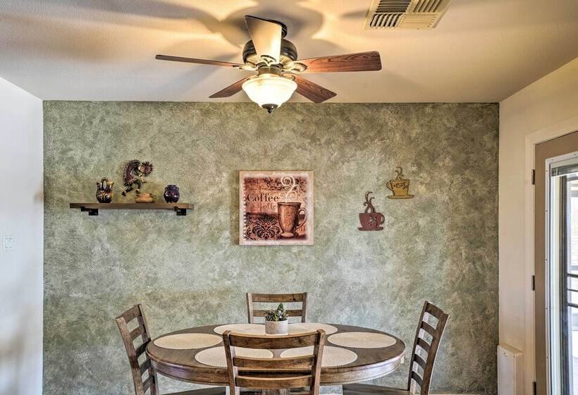 Idyllic Yuma Home W/ Mtn Views   Near Golfing