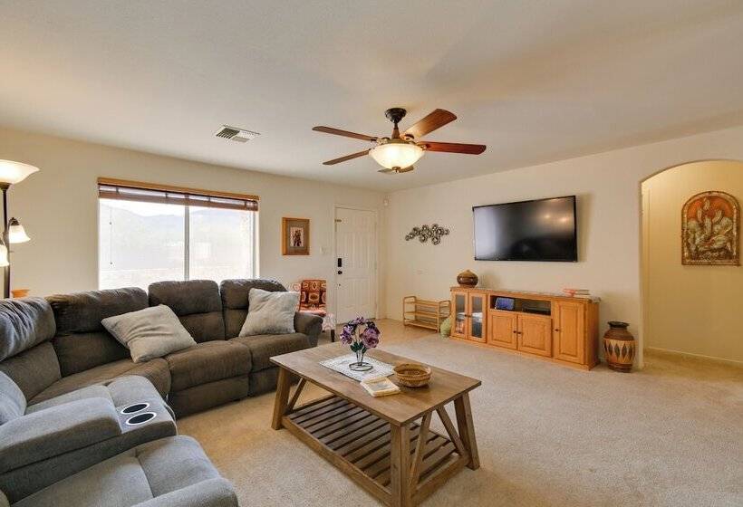 Idyllic Yuma Home W/ Mtn Views   Near Golfing