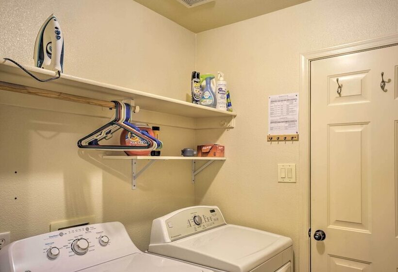 Idyllic Yuma Home W/ Mtn Views   Near Golfing