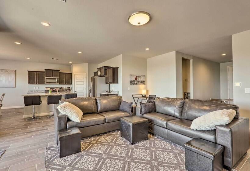 Inviting Sahuarita Home < 5 Mi To Lake Park!