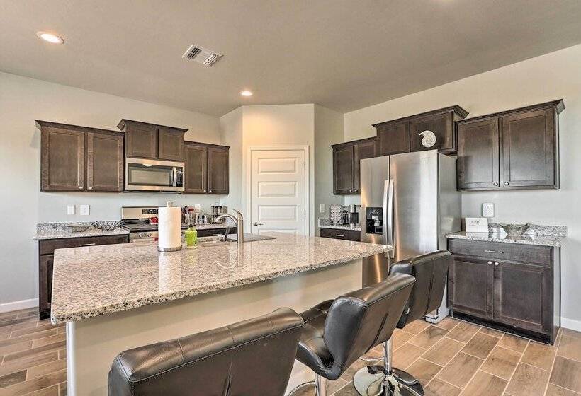 Inviting Sahuarita Home < 5 Mi To Lake Park!