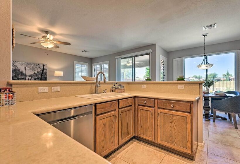 San Tan Valley Home W/ Pool Access & Golf View!