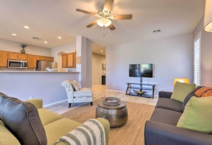 San Tan Valley Home W/ Pool Access & Golf View!