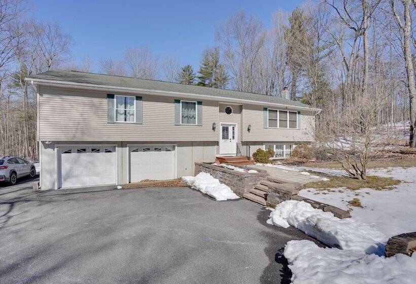 Family Friendly Saugerties Home W/ Hot Tub & Games