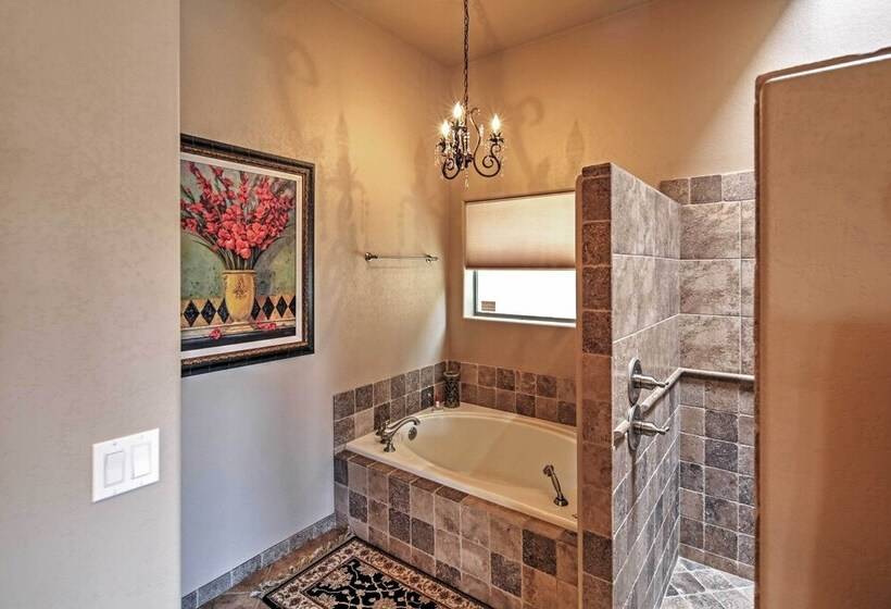 Lake Havasu City Paradise W/ Private Pool & Patio!