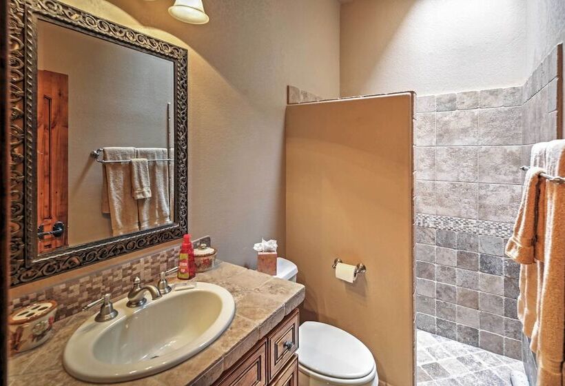 Lake Havasu City Paradise W/ Private Pool & Patio!