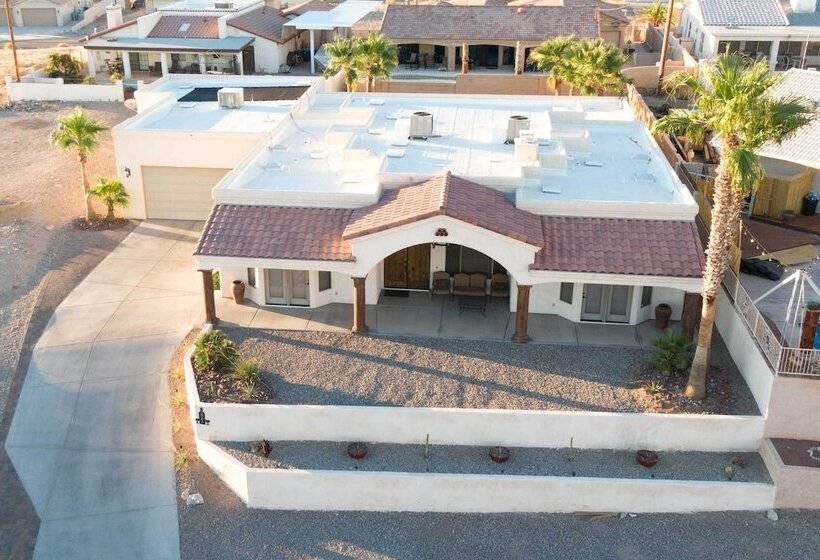 Lake Havasu City Paradise W/ Private Pool & Patio!