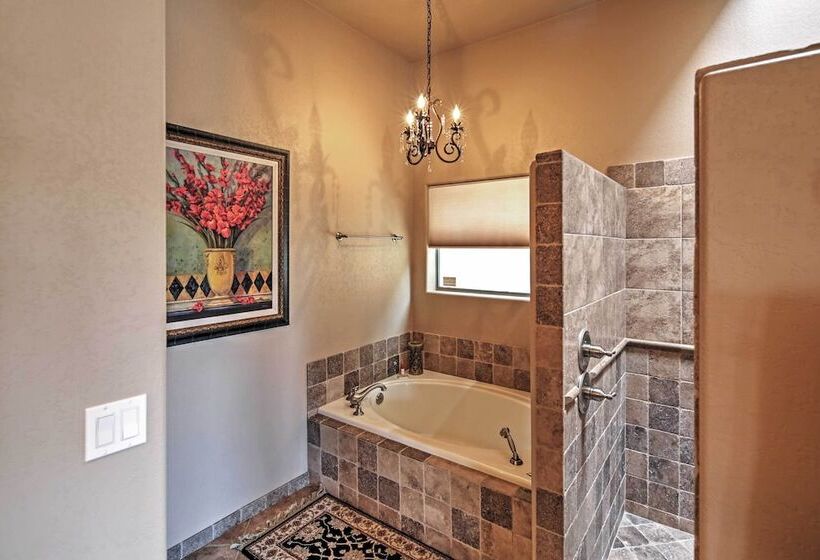 Lake Havasu City Paradise W/ Private Pool & Patio!