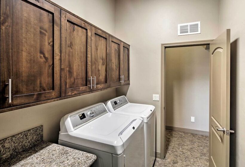 Lake Havasu Home W/pool, Hot Tub & Lake Views