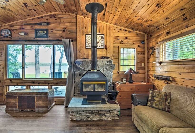 Lake Livin Cozy Cabin W/ Dock, Tiki Bar, 2 Kayaks