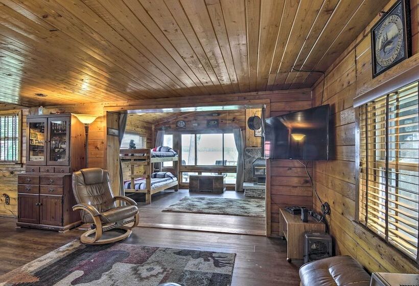 Lake Livin Cozy Cabin W/ Dock, Tiki Bar, 2 Kayaks