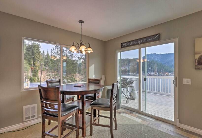 Lake Loon  Hillside  Cottage W/ Private Deck!