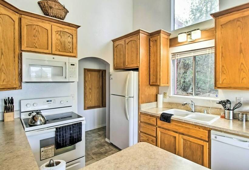 Lake View Home W/ Grill: Hike, Boat, Relax!