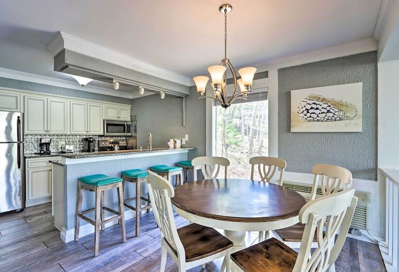 Private Dock & Resort Access: Margaritaville Cabin