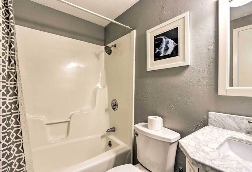 Private Dock & Resort Access: Margaritaville Cabin