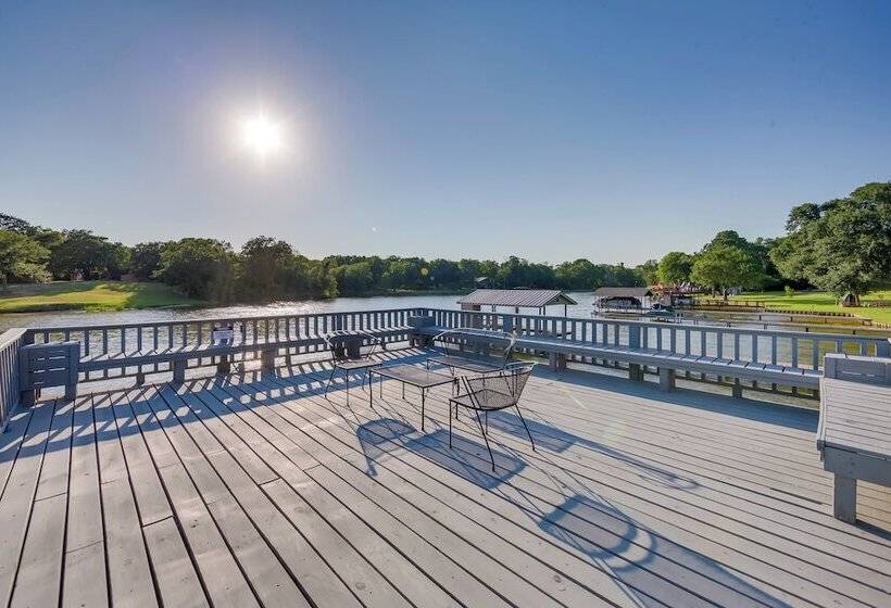 Lakefront Mabank Home W/ Dock: Near Golf Courses
