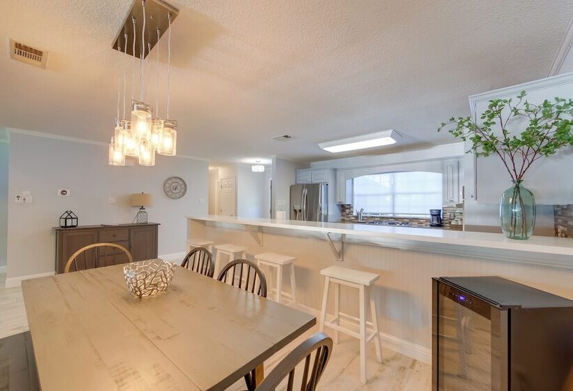 Lakefront Mabank Home W/ Dock: Near Golf Courses