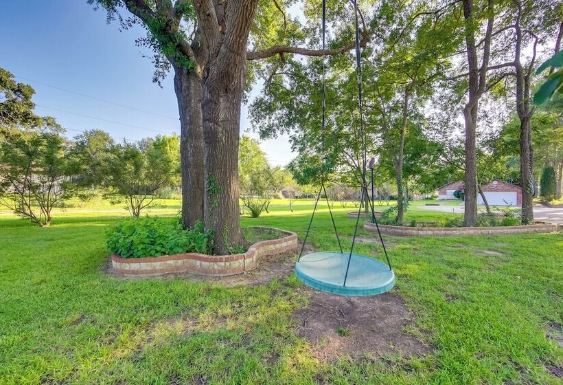 Lakefront Mabank Home W/ Dock: Near Golf Courses