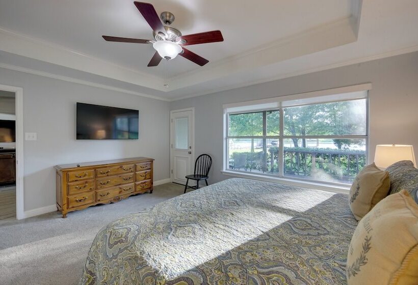 Lakefront Mabank Home W/ Dock: Near Golf Courses