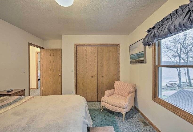 Lakefront Newaygo Home   Private Dock, Kayaks