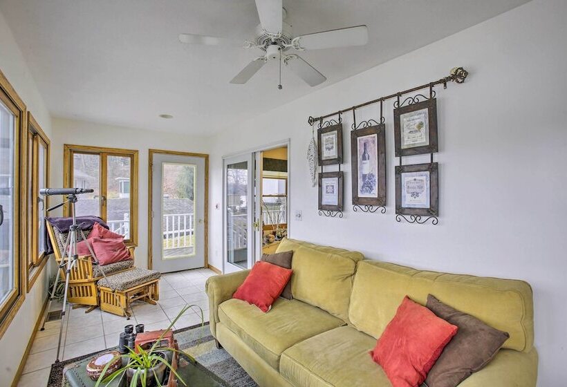 Lakefront Newaygo Home   Private Dock, Kayaks