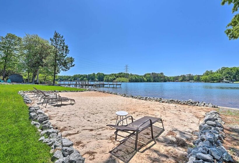 Lakefront Retreat W/ Kayaks & Paddleboards!