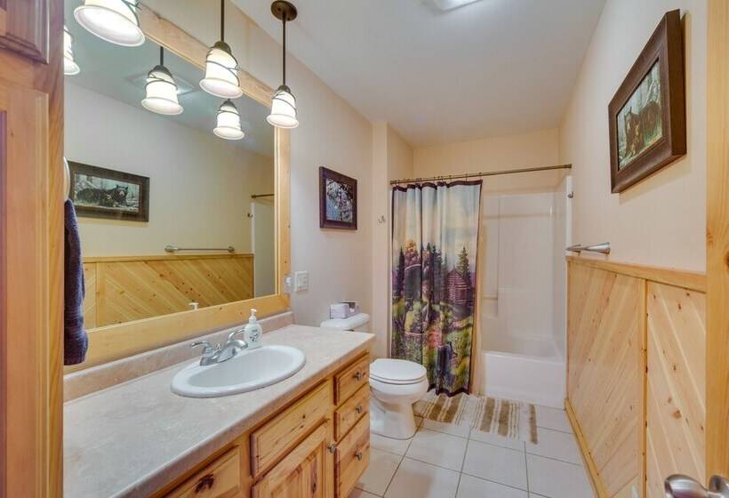 Lakefront Wisconsin Cabin With Boat Dock!