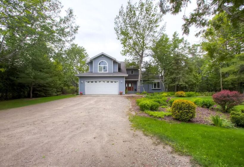 Lavish Charlevoix Home On Lake Michigan, Fire Pit