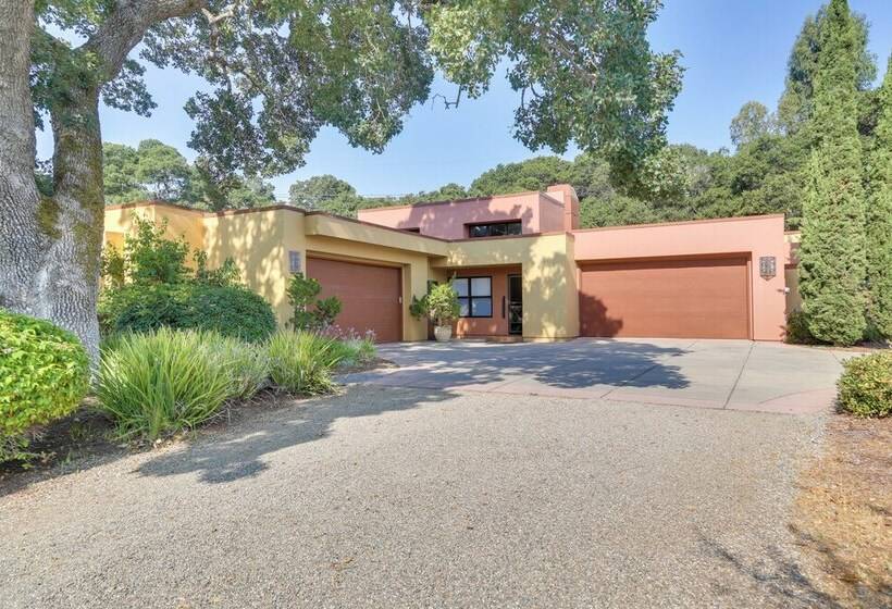 Chic California Escape W/ Pool, Hot Tub & Patio!