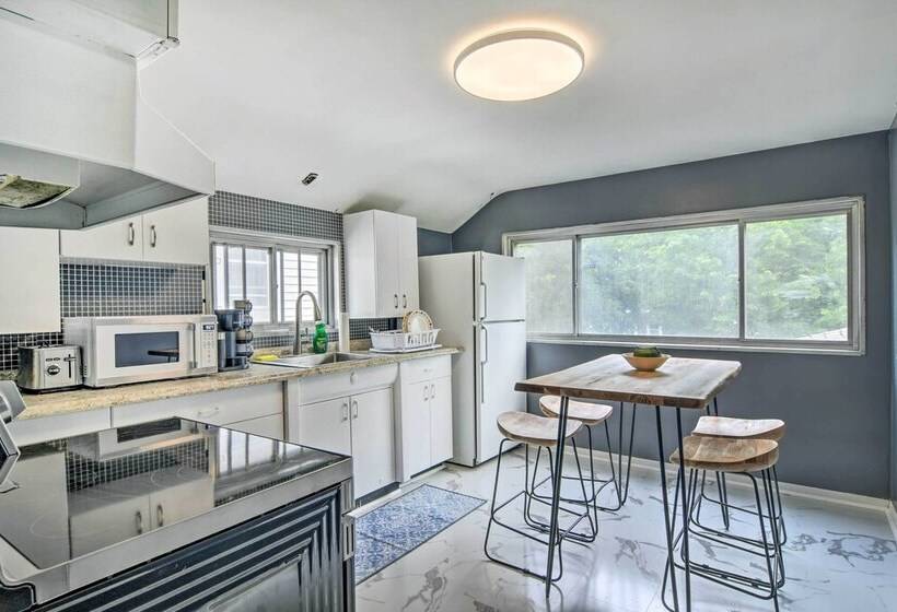 Lovely Buffalo Home, 21 Mi To Niagara Falls