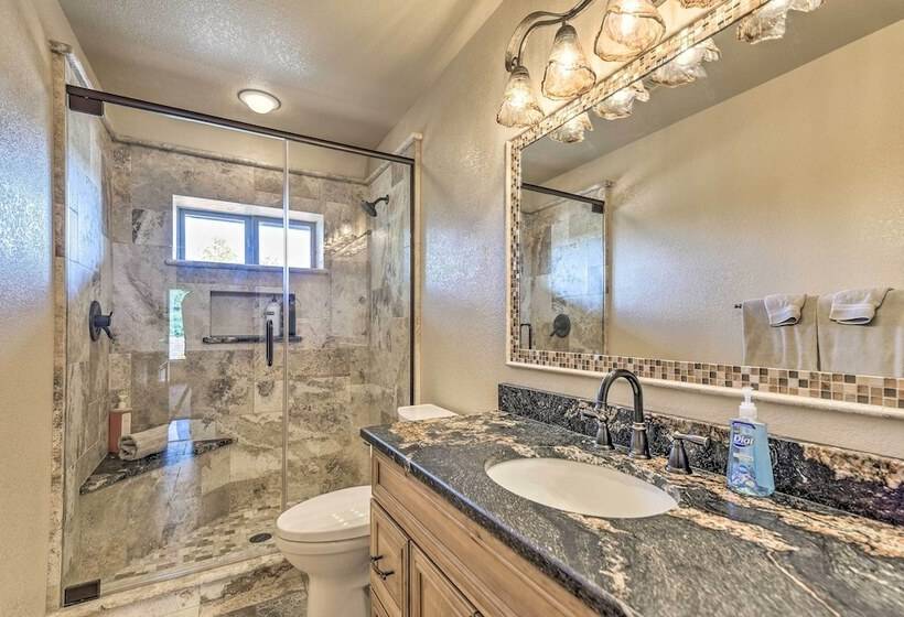 Lovely Flagstaff Home W/ Bbq & Mountain Views!