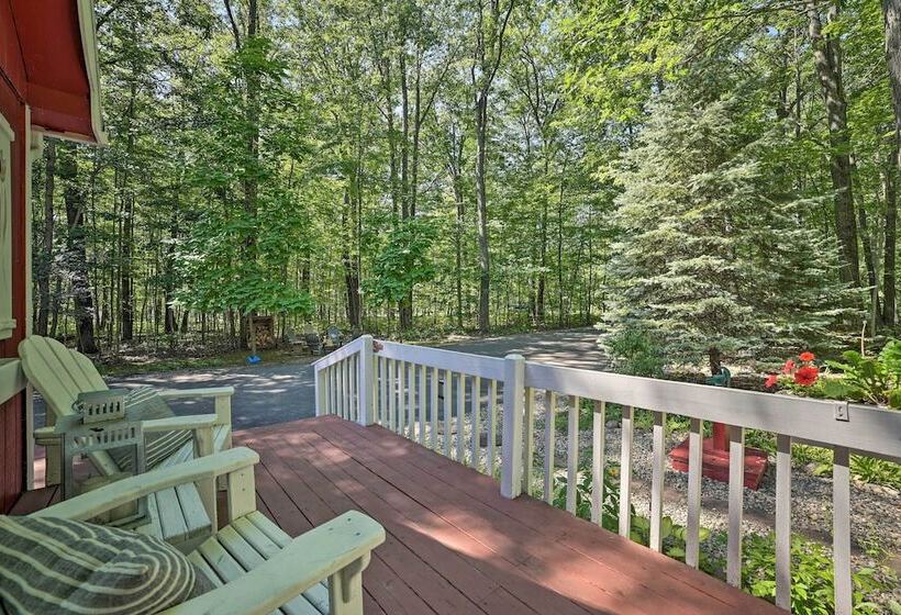 Lovely Roscommon Cabin < 3 Mi To Higgins Lake!