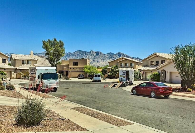 Lovely Tucson Home W/ Pool & Mountain Views