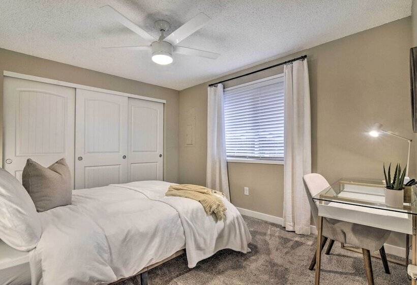 Lovely Vancouver Retreat W/ Home Gym!