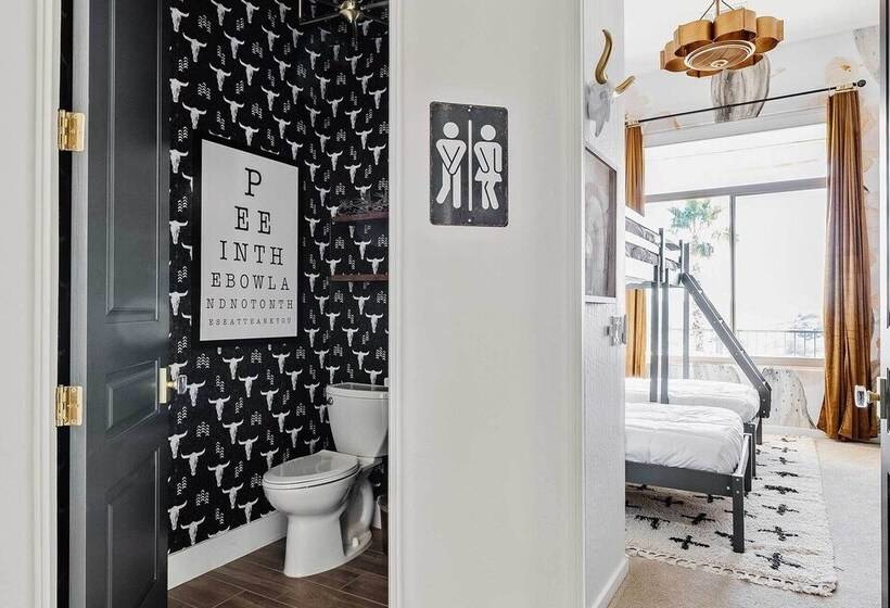 ~ 21 Mi To Scottsdale: Home W/ Infinity Pool!