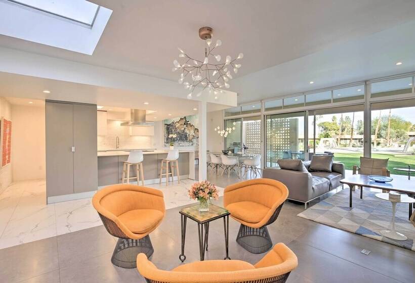 Luxe Palm Desert Home: Patio, Grill & Mtn Views!
