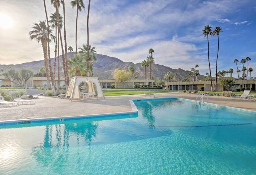 Luxe Palm Desert Home: Patio, Grill & Mtn Views!