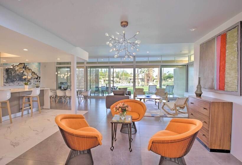 Luxe Palm Desert Home: Patio, Grill & Mtn Views!