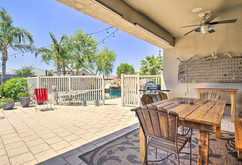 Luxe Queen Creek Escape: Private Pool + Yard!