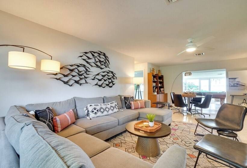 Luxe Waterfront Oasis W/ Dock Direct Lake Access