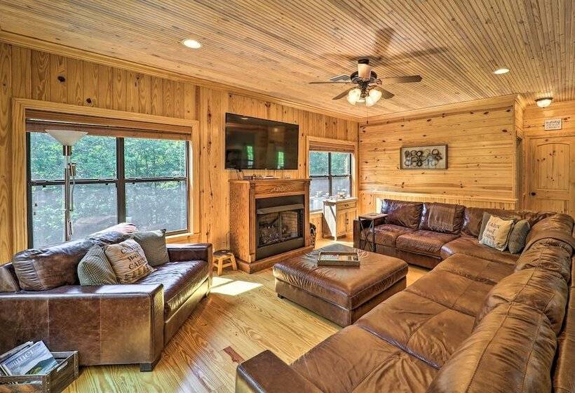 10 Mi To Grandfather Mountain:  Wolfe Creek Cabin