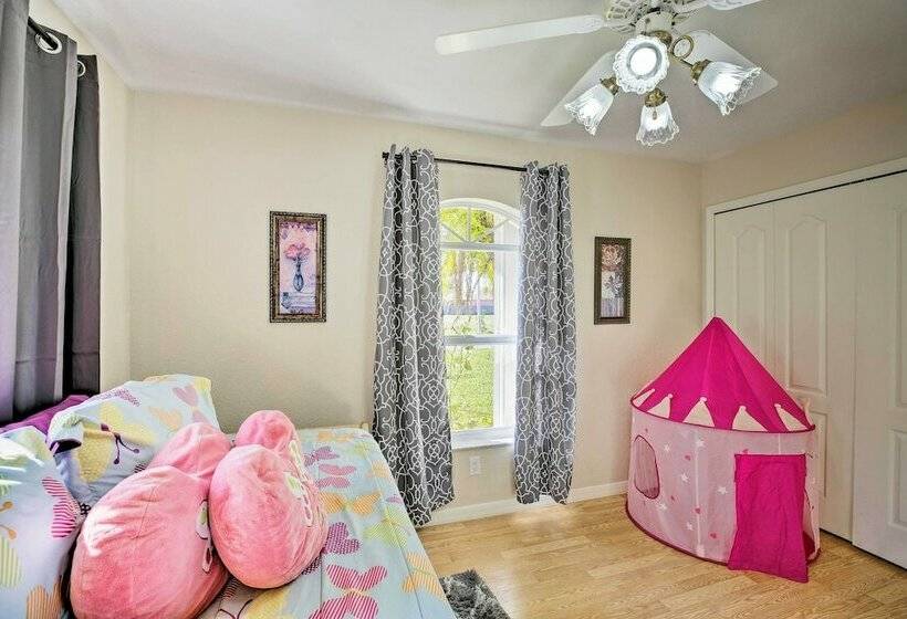 Luxury Cape Coral Home W/ Pool & Canal Views