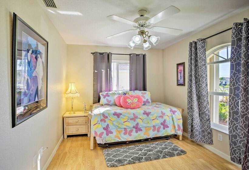 Luxury Cape Coral Home W/ Pool & Canal Views