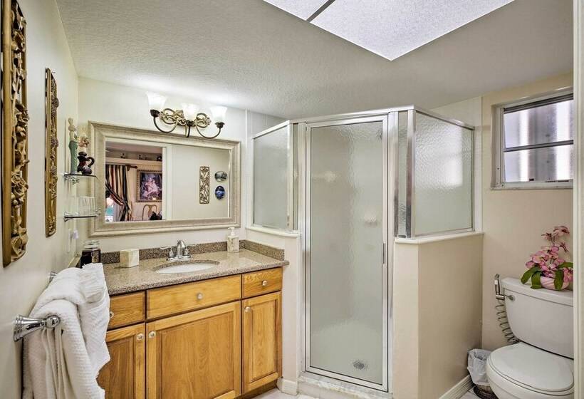 Luxury Cape Coral Home W/ Pool & Canal Views