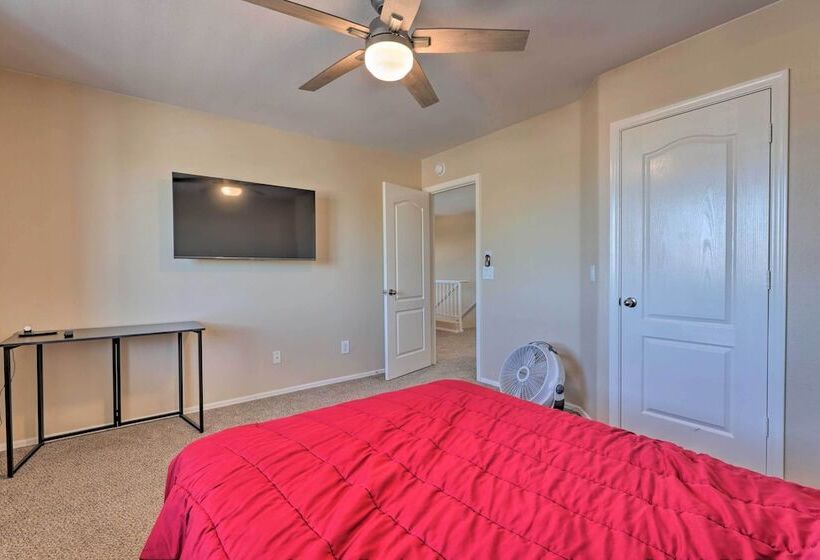 Luxe Gilbert Retreat W/ Private Pool & Game Room!