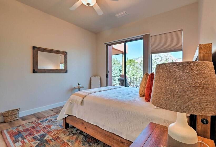Luxury Sedona Living: Remodeled W/ Red Rock Views!